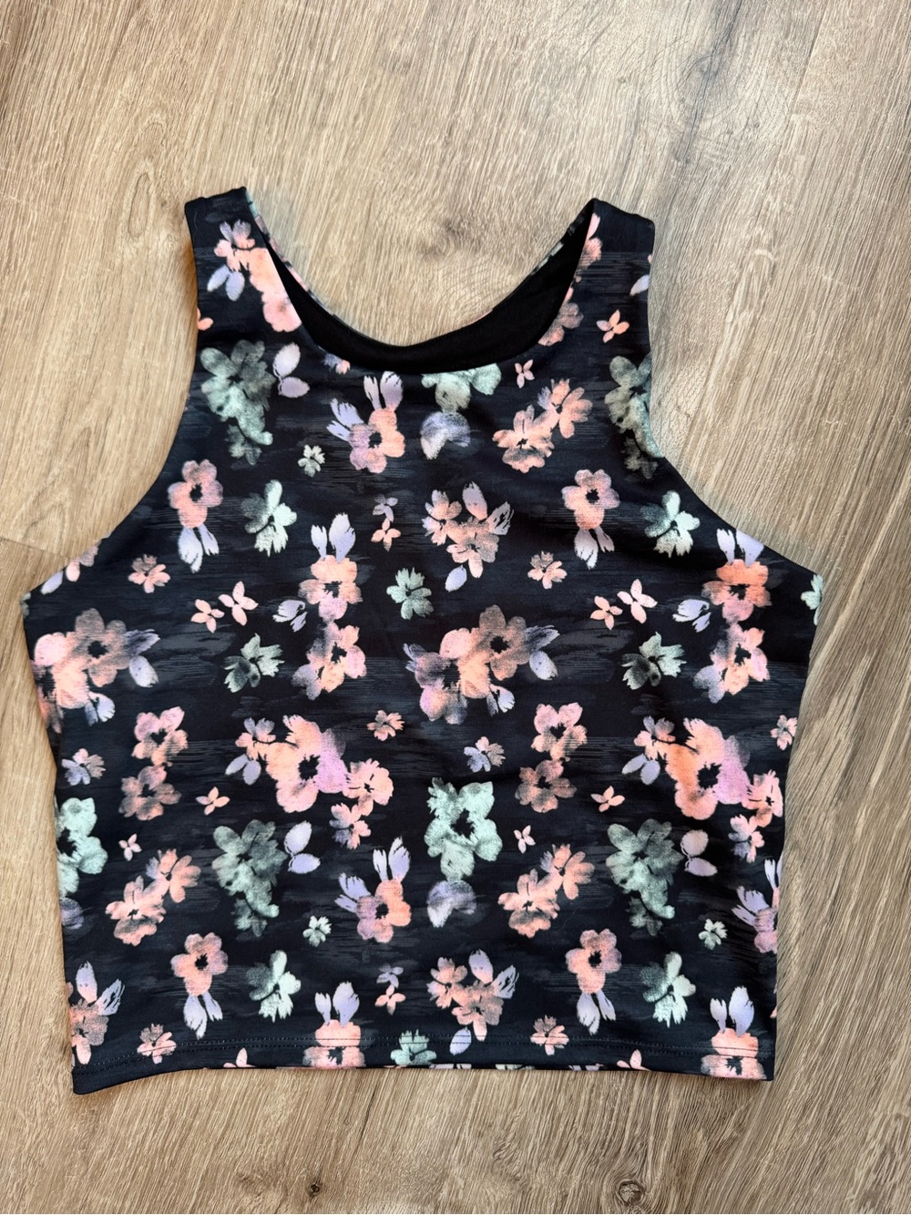 tek gear Black Floral Cropped Tank Top